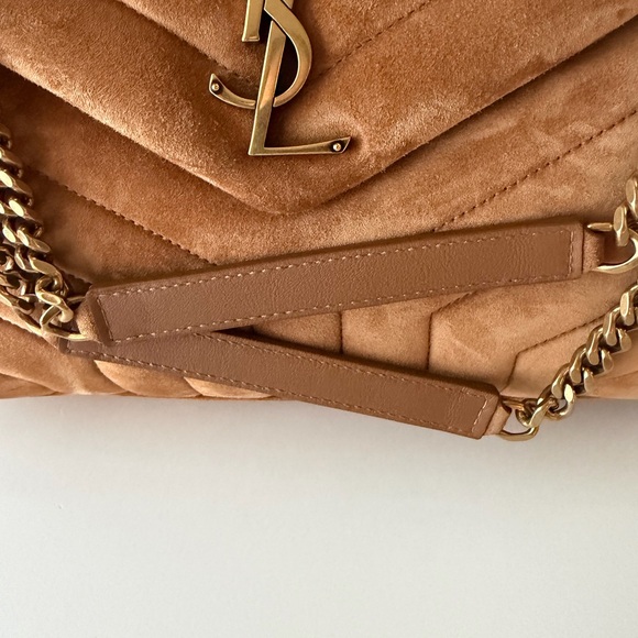 Saint Laurent Medium LouLou Quilted Suede Shoulder Bag. - Picture 3 of 16